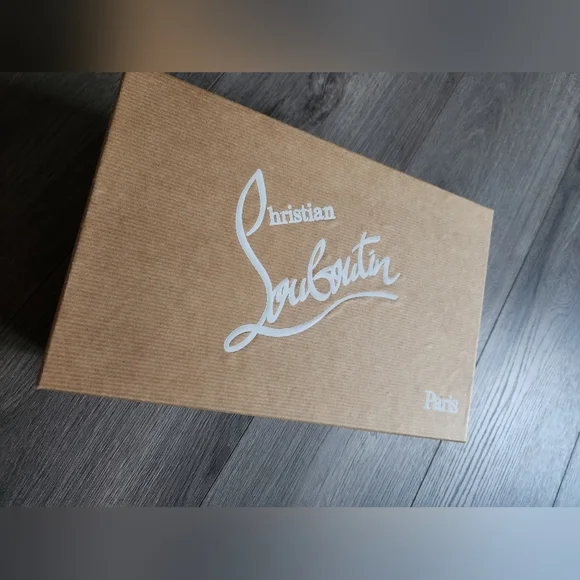 Authentic Louboutin Barretta Spike Mesh Pump with box and dust bag - Picture 5 of 15